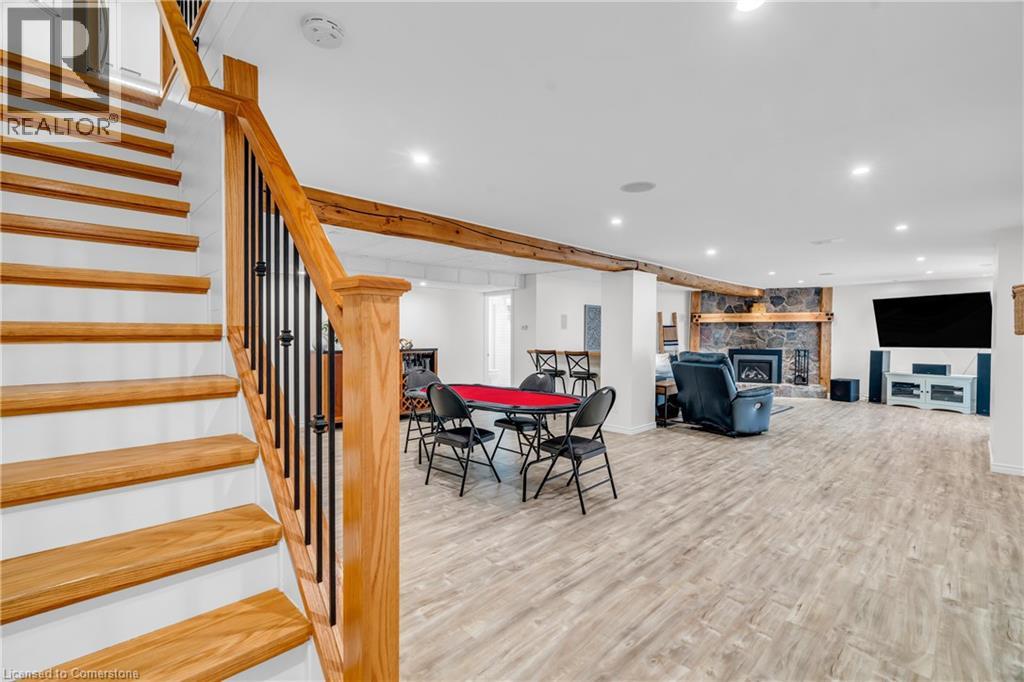 Photo 36 of 4 Colonial Drive, Ayr ON