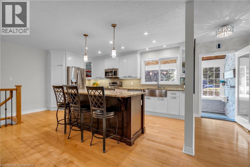 Photo 4 of 4 Colonial Drive, Ayr ON