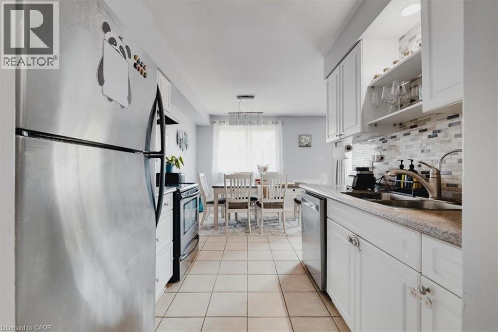 Photo 15 of 300 Traynor Avenue Unit 14, Kitchener ON