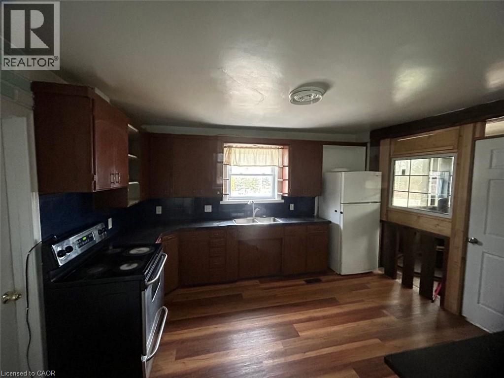 Photo 4 of 134 Lancaster Street W, Kitchener ON
