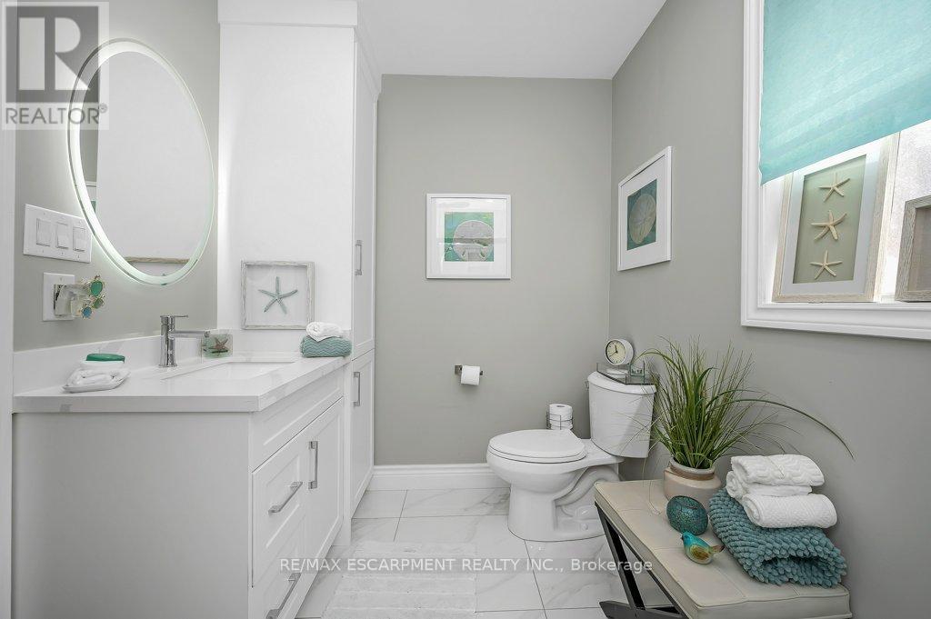 Photo 21 of 480 Mohawk Road W, Hamilton ON