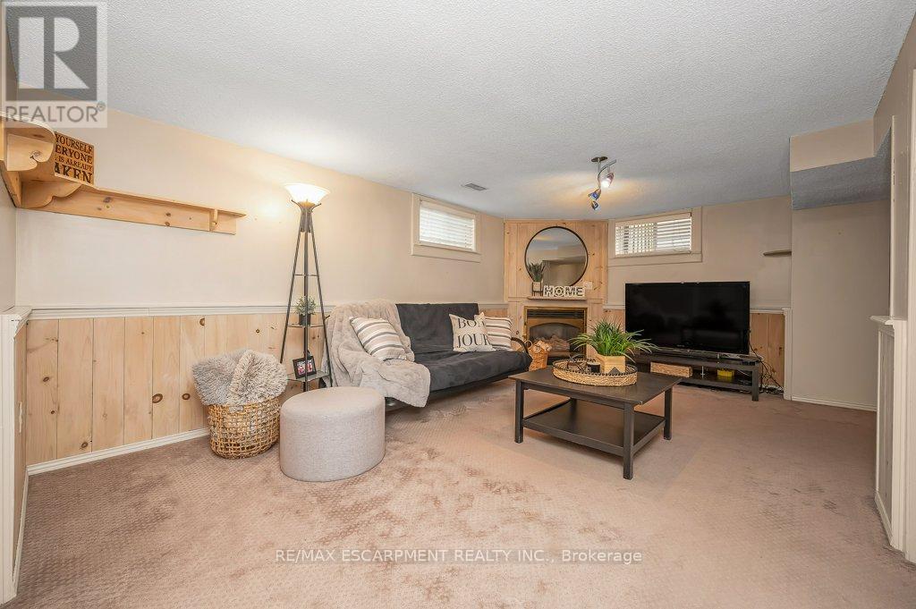Photo 33 of 480 Mohawk Road W, Hamilton ON