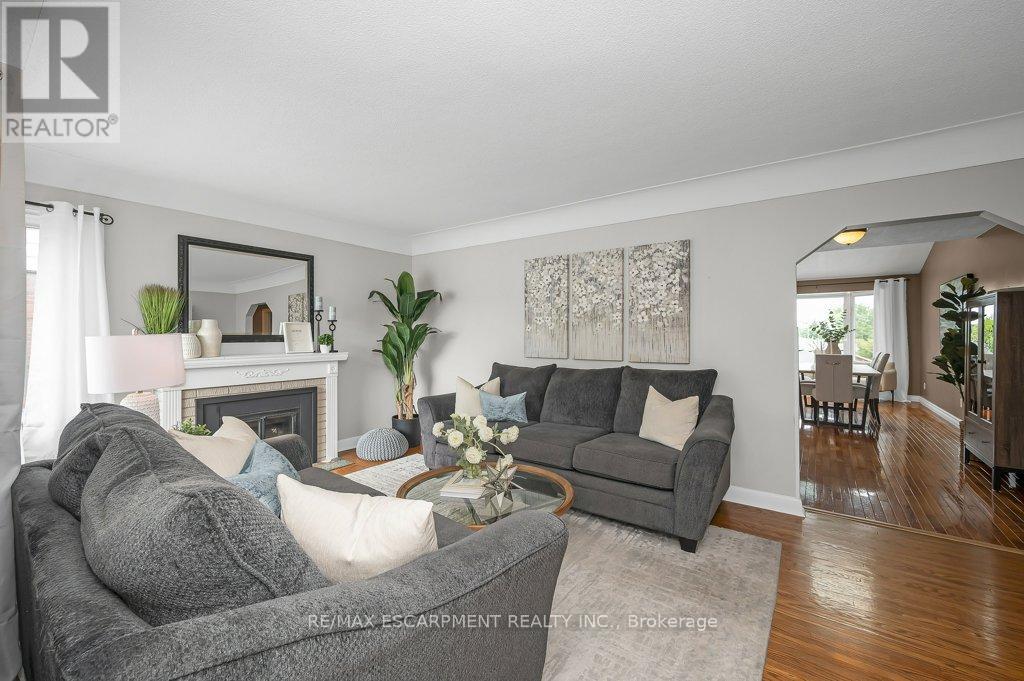 Photo 25 of 480 Mohawk Road W, Hamilton ON