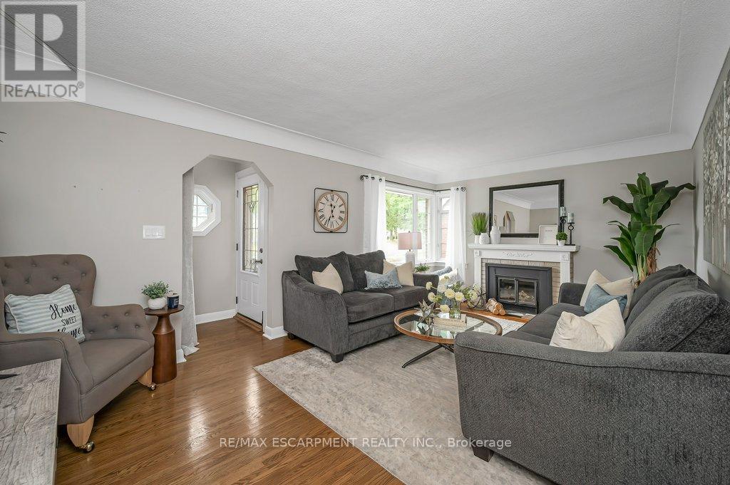 Photo 1 of 480 Mohawk Road W, Hamilton ON