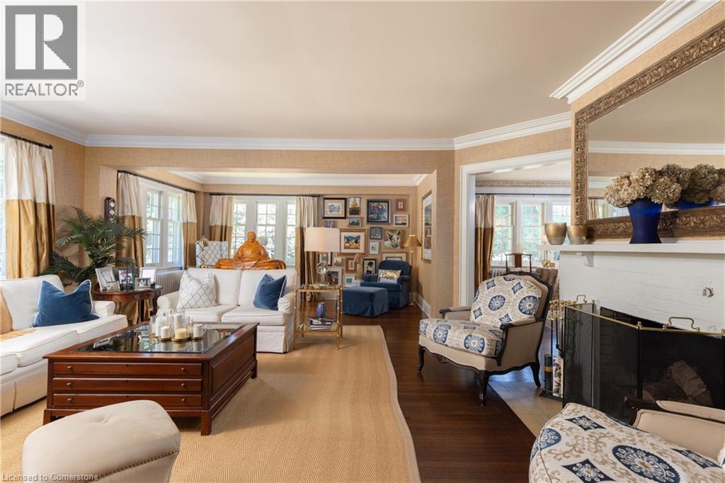 Photo 17 of 2055 Lakeshore Road E, Oakville ON