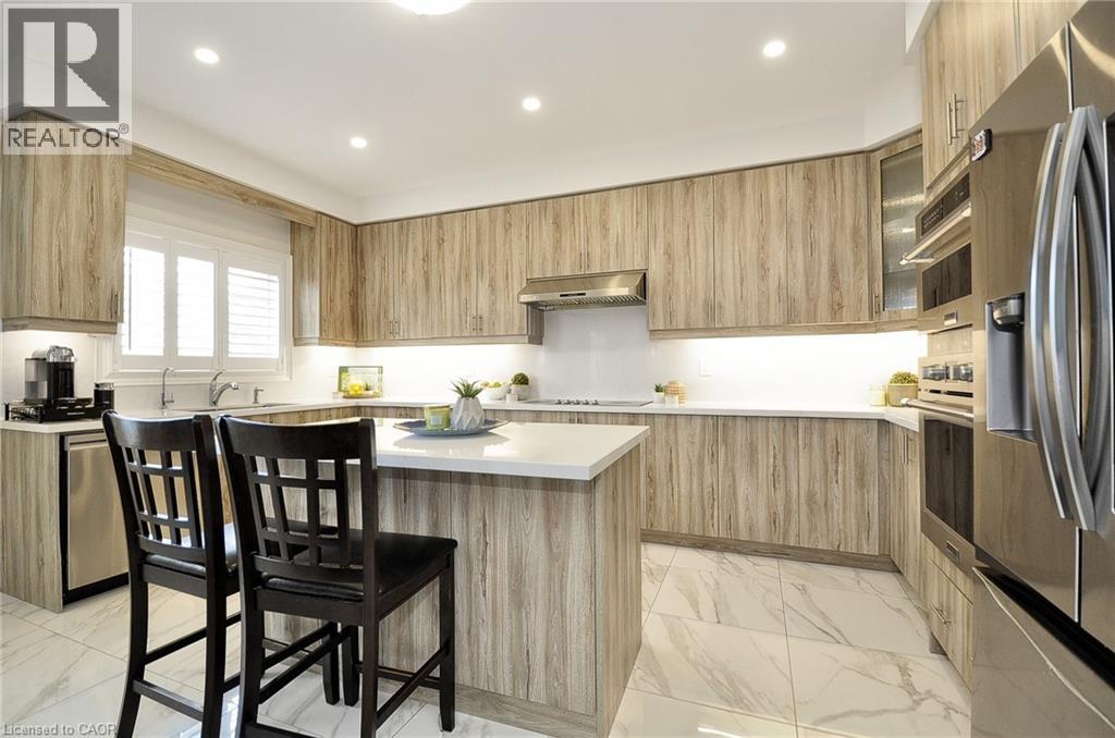 Photo 5 of 81 Attwater Drive, Cambridge ON