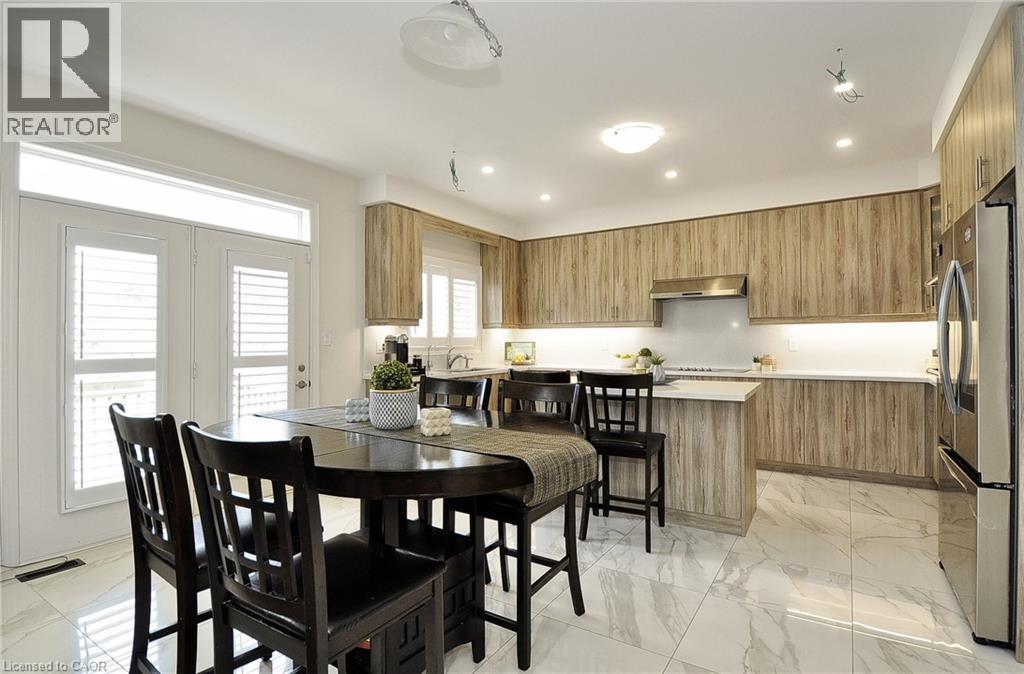 Photo 6 of 81 Attwater Drive, Cambridge ON