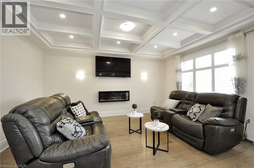 Photo 32 of 81 Attwater Drive, Cambridge ON