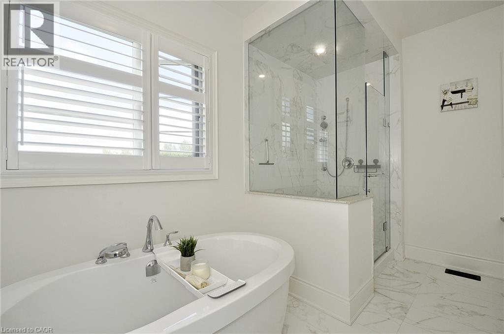 Photo 33 of 81 Attwater Drive, Cambridge ON
