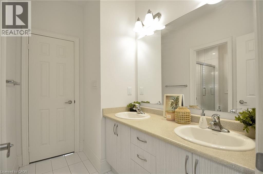 Photo 35 of 81 Attwater Drive, Cambridge ON