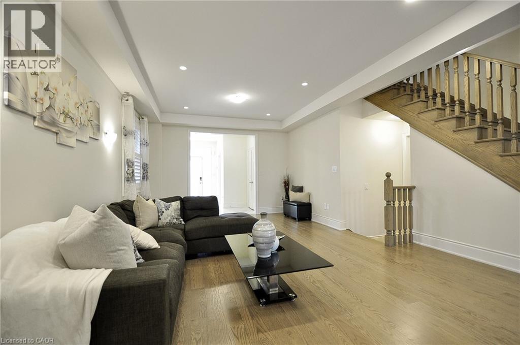 Photo 9 of 81 Attwater Drive, Cambridge ON