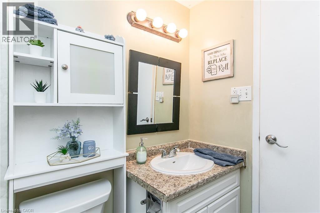 Photo 34 of 30 Avalon Place Unit 203, Kitchener ON