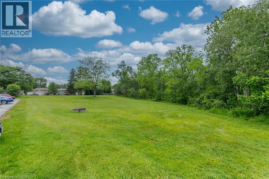 Photo 49 of 30 Avalon Place Unit 203, Kitchener ON