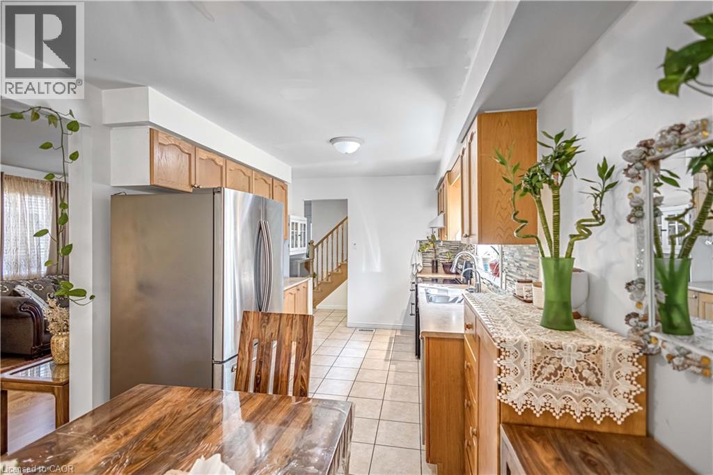Photo 14 of 16 Jessica Street, Hamilton ON