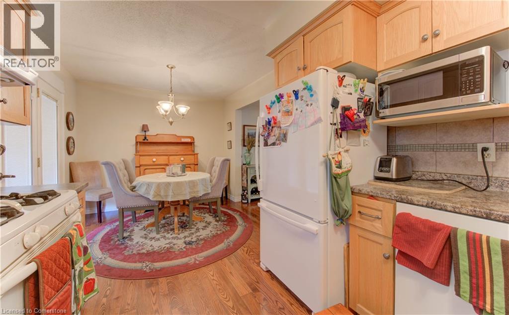 Photo 14 of 49 Cedarwoods Crescent Unit 57, Kitchener ON