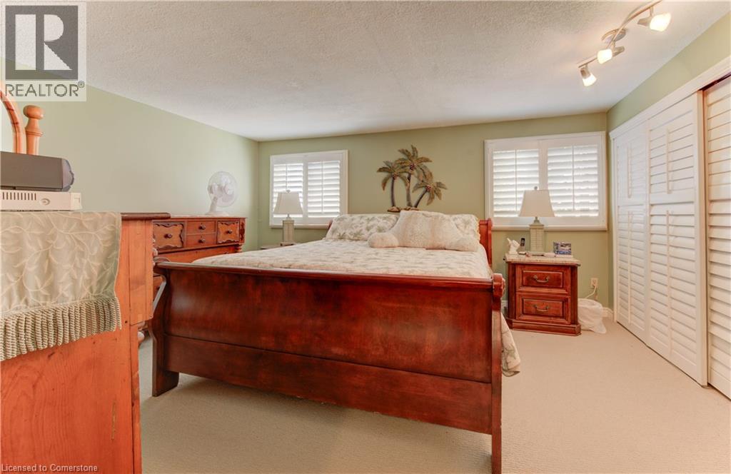 Photo 23 of 49 Cedarwoods Crescent Unit 57, Kitchener ON