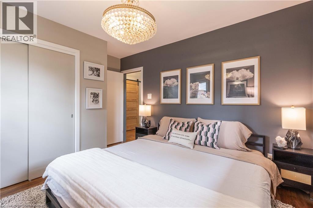 Photo 9 of 6000 Mayfair Drive, Niagara Falls ON