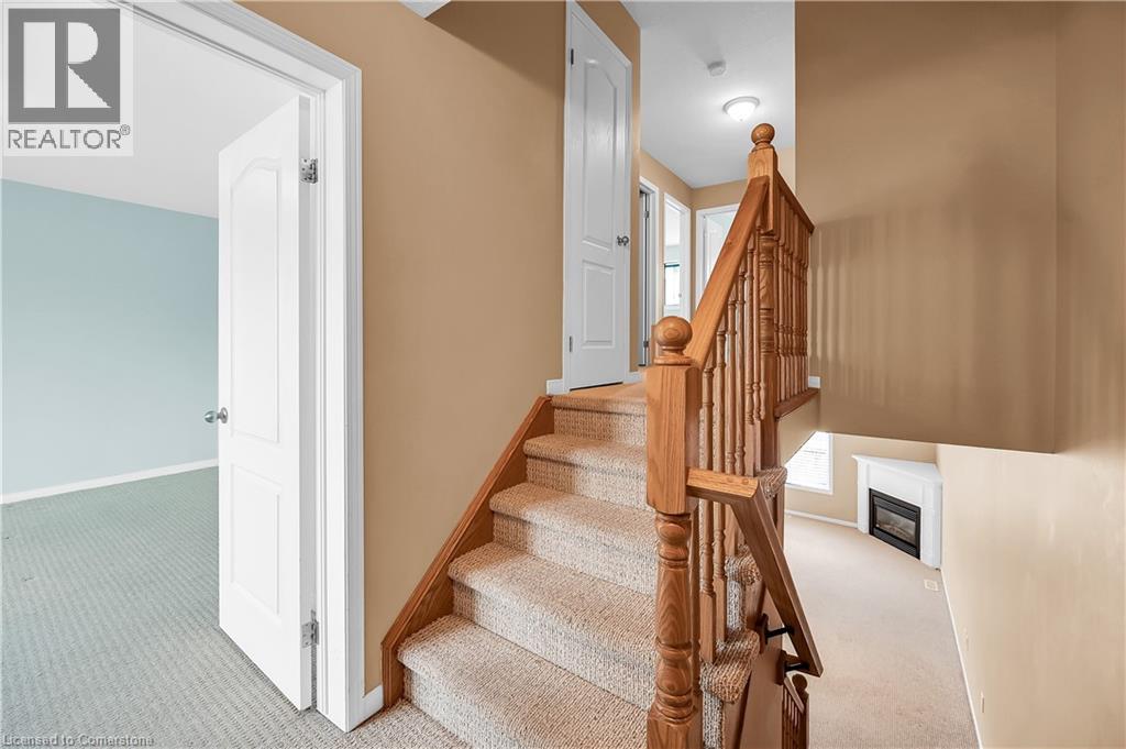 Photo 38 of 170 Palacebeach Trail Unit 24, Hamilton ON