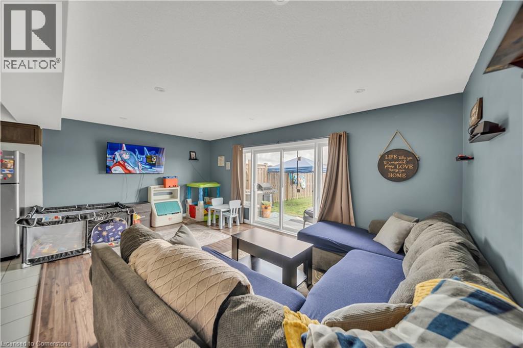 Photo 1 of 1450 Caen Avenue, Woodstock ON