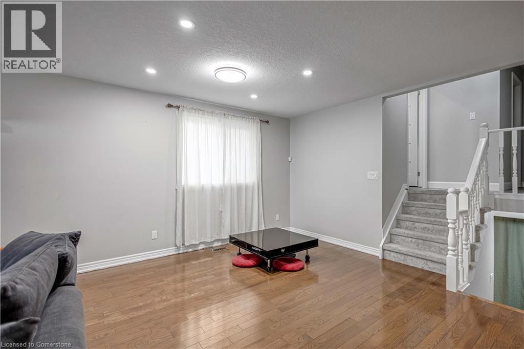 Photo 10 of 18 Rosewell Street, Hamilton ON