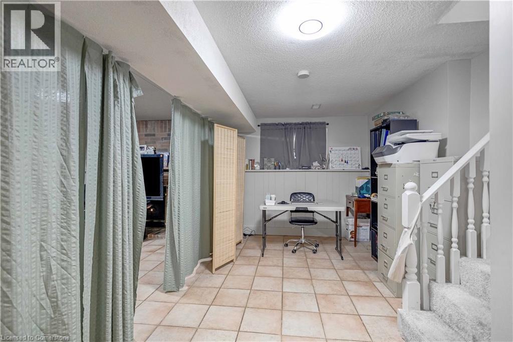 Photo 23 of 18 Rosewell Street, Hamilton ON