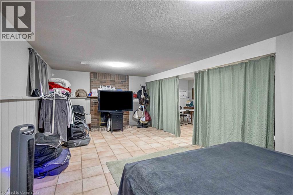 Photo 46 of 18 Rosewell Street, Hamilton ON