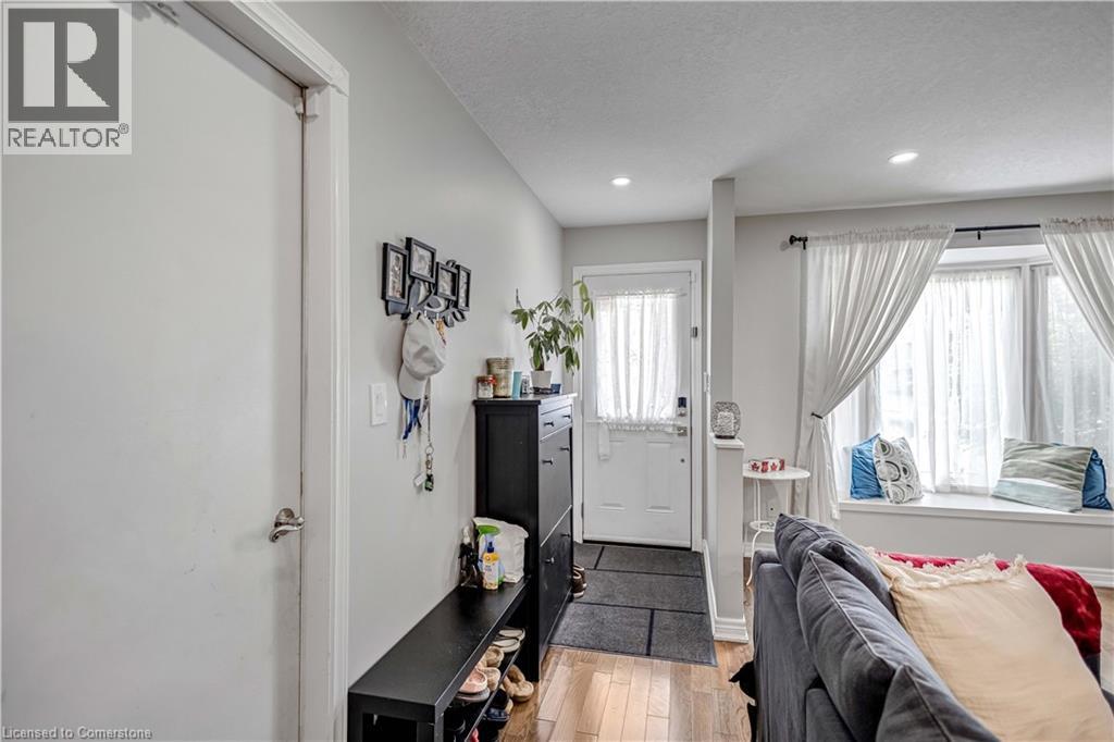 Photo 44 of 18 Rosewell Street, Hamilton ON