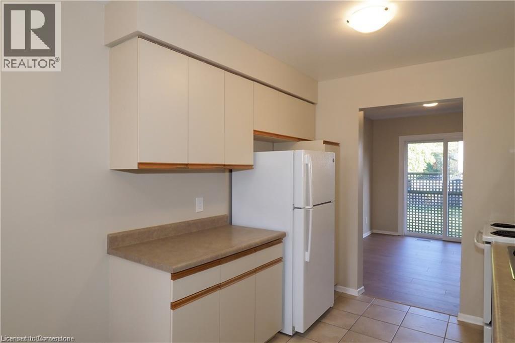 Photo 18 of 395 Kingscourt Drive Unit 2, Waterloo ON