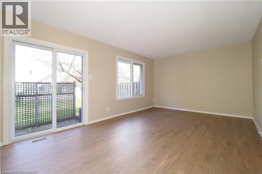 Photo 9 of 395 Kingscourt Drive Unit 2, Waterloo ON