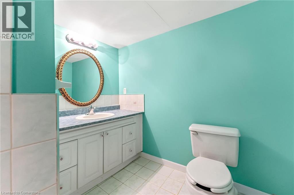 Photo 20 of 25 Kitty Murray Lane Unit 17, Ancaster ON
