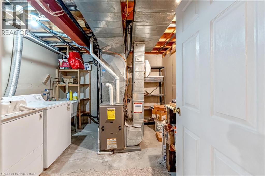 Photo 22 of 25 Kitty Murray Lane Unit 17, Ancaster ON