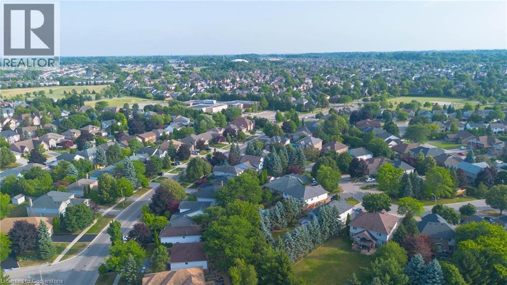 Photo 35 of 25 Kitty Murray Lane Unit 17, Ancaster ON