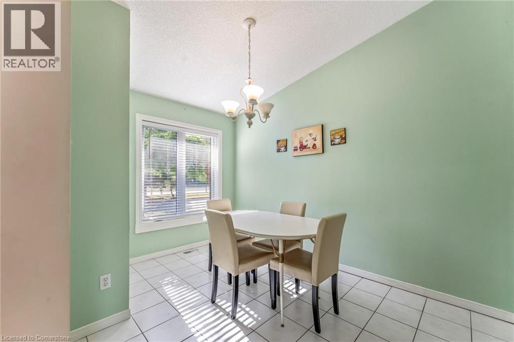 Photo 9 of 25 Kitty Murray Lane Unit 17, Ancaster ON