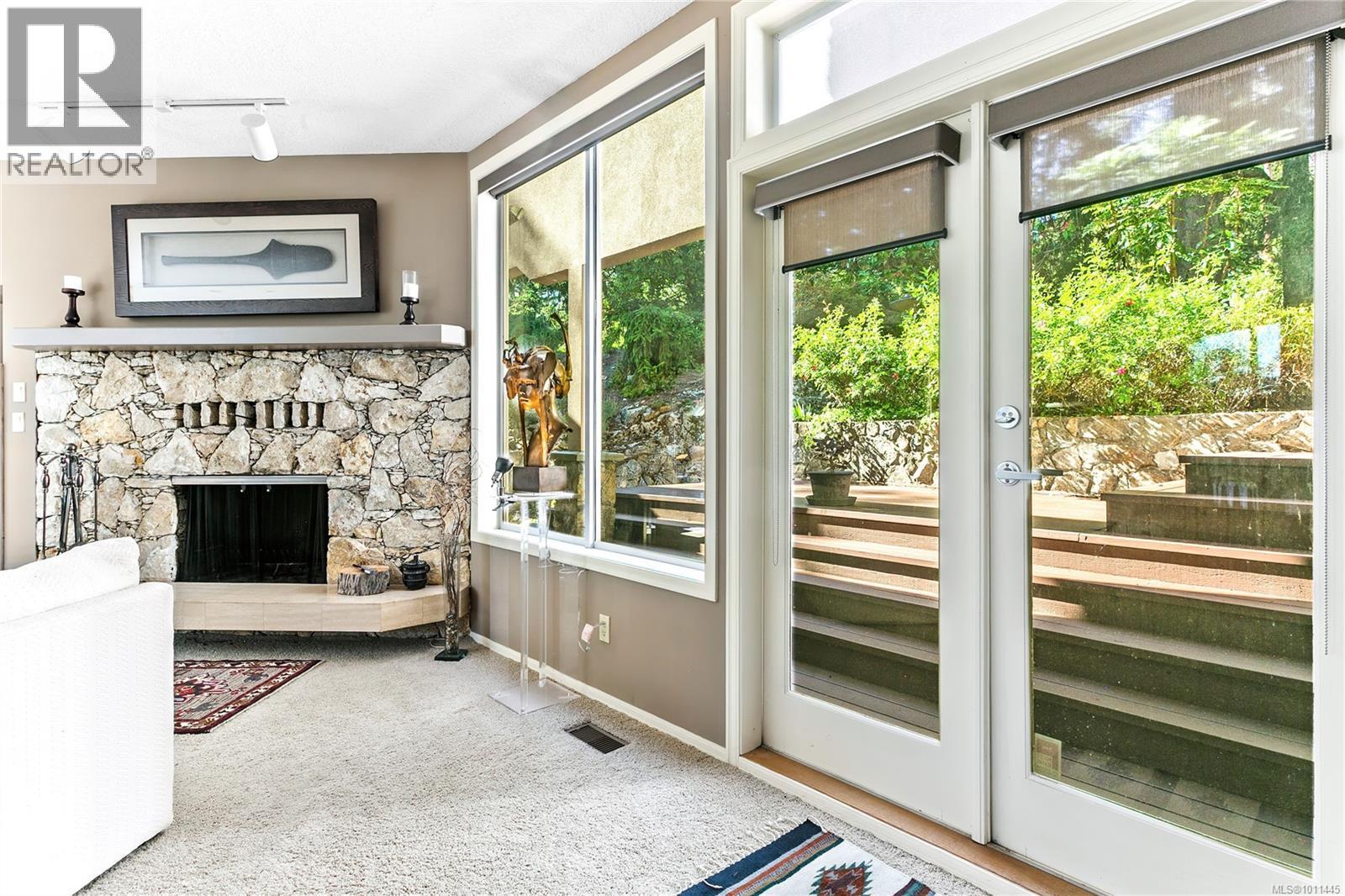 Photo 40 of 8152 Woodwyn Terr, Central Saanich BC