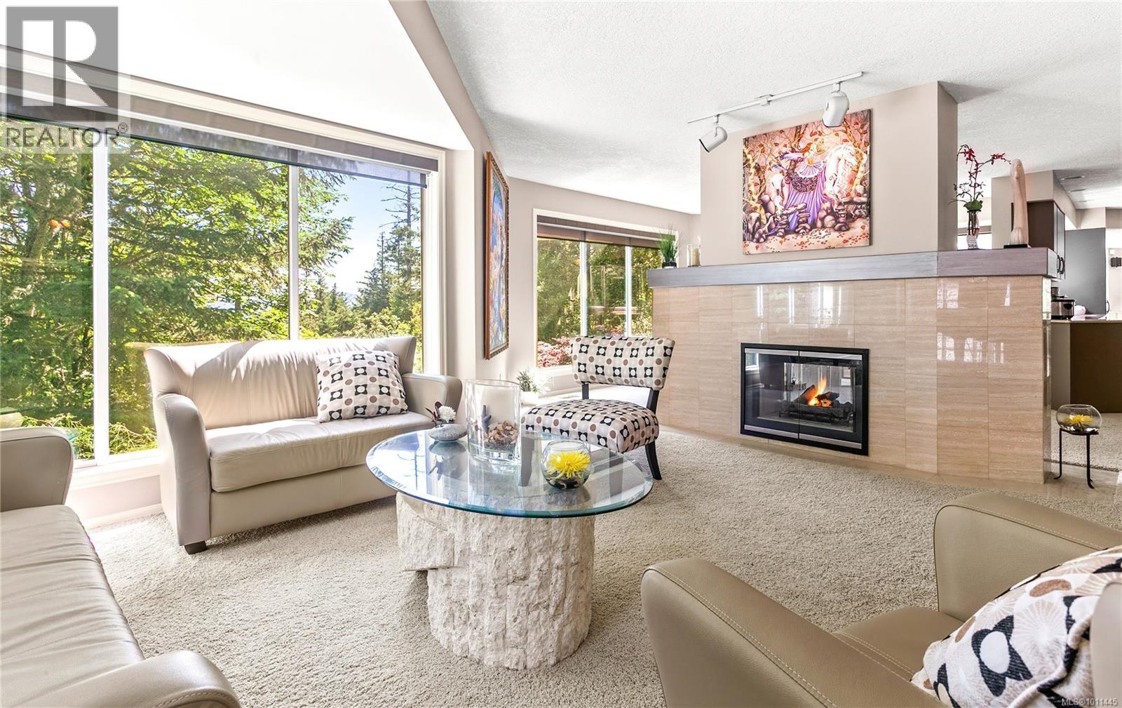 Photo 25 of 8152 Woodwyn Terr, Central Saanich BC