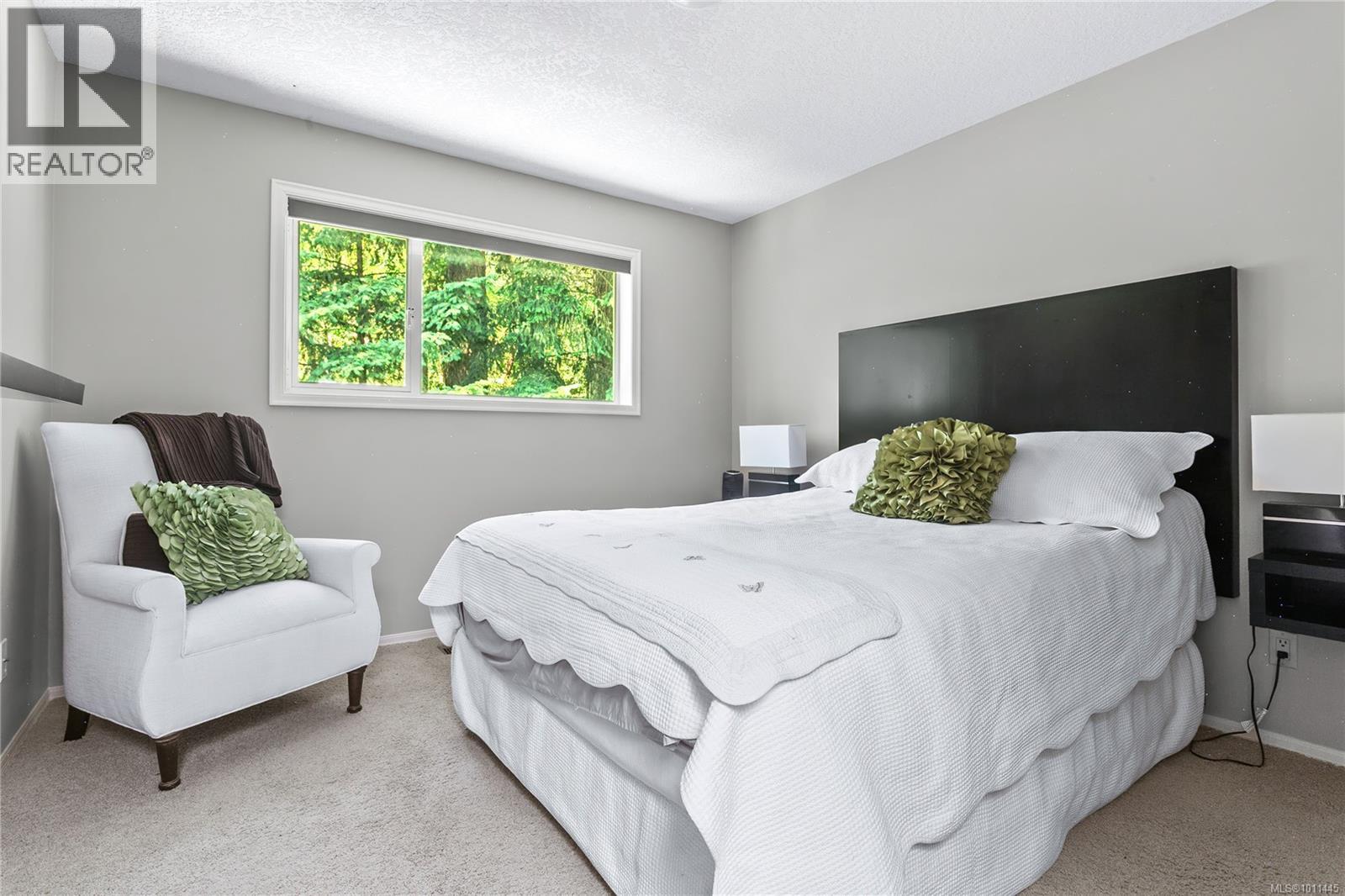 Photo 15 of 8152 Woodwyn Terr, Central Saanich BC