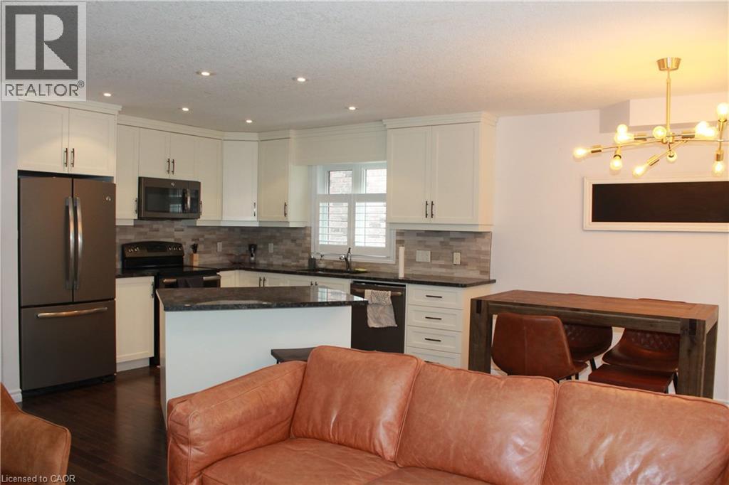 Photo 14 of 27 Stillwater Street, Kitchener ON