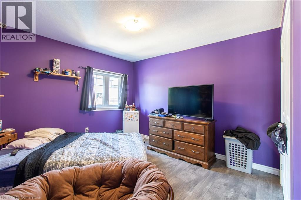 Photo 41 of 39 Basswood Road, Simcoe ON