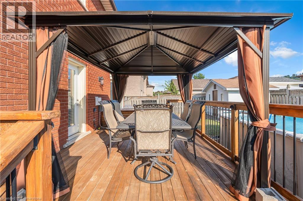 Photo 17 of 2 Vinehill Drive, Hamilton ON