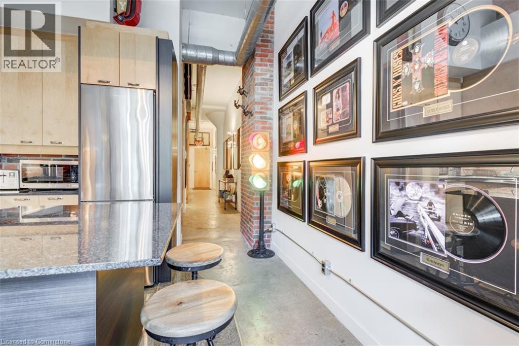 Photo 9 of 155 Dalhousie Street Unit 826, Toronto ON
