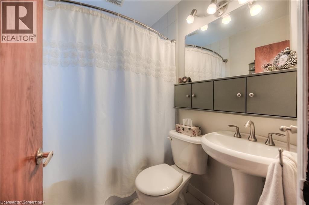 Photo 9 of 29 Scrimger Avenue Unit Main, Cambridge ON