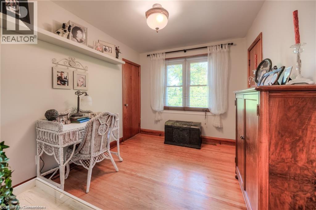 Photo 5 of 29 Scrimger Avenue Unit Main, Cambridge ON