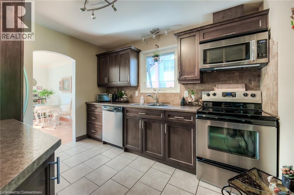 Photo 15 of 29 Scrimger Avenue Unit Main, Cambridge ON