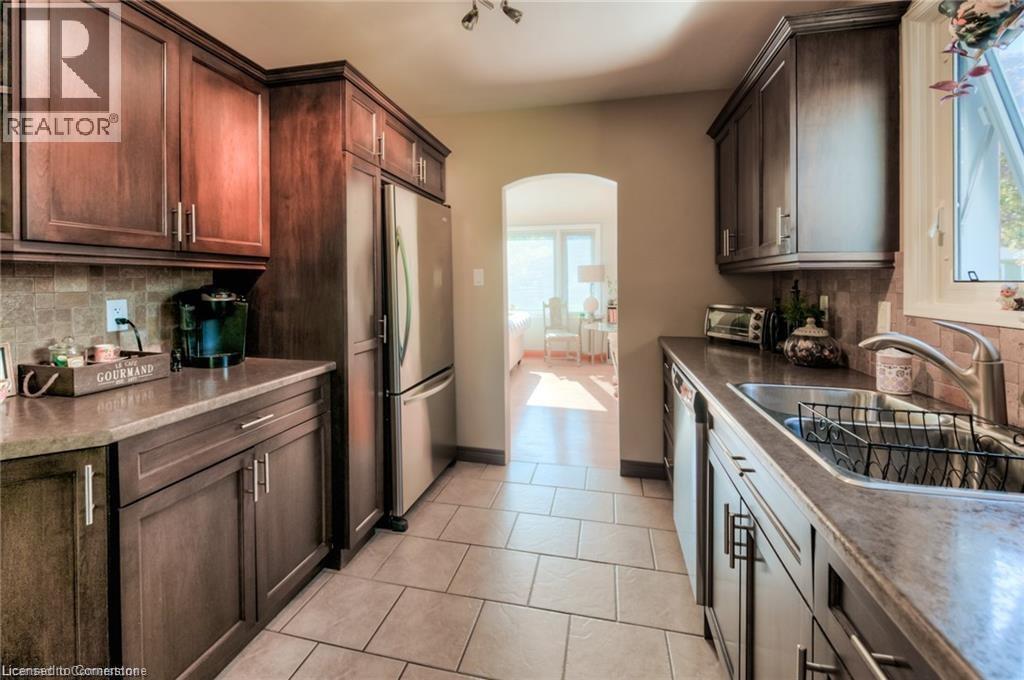 Photo 8 of 29 Scrimger Avenue Unit Main, Cambridge ON