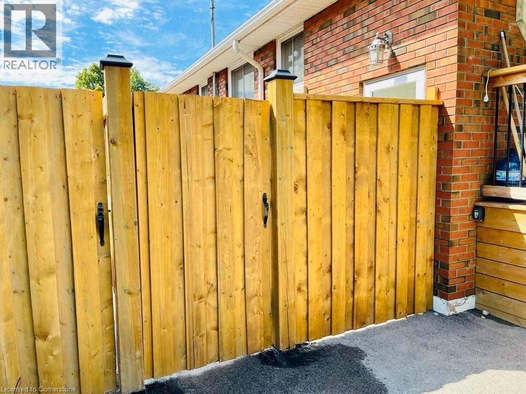 Photo 13 of 38 Warren Avenue, Hamilton ON