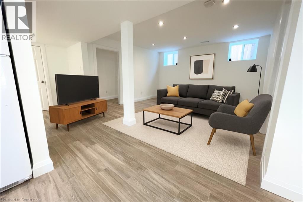 Photo 4 of 38 Warren Avenue, Hamilton ON
