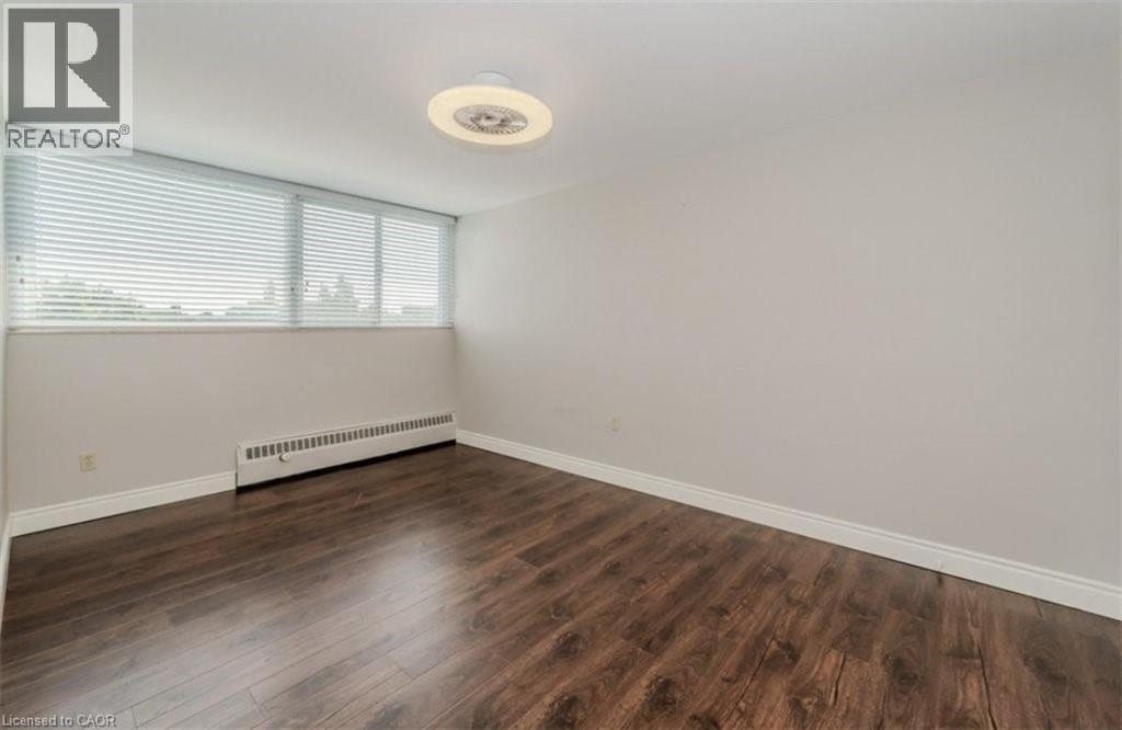Photo 18 of 24 Midland Drive Unit 303, Kitchener ON