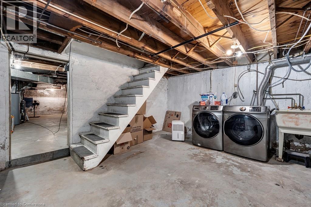 Photo 14 of 146 Westminster Drive S, Cambridge ON