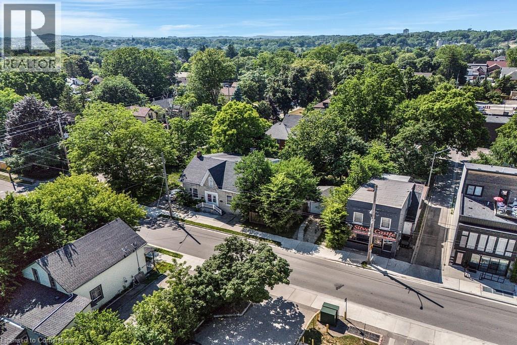 Photo 33 of 146 Westminster Drive S, Cambridge ON