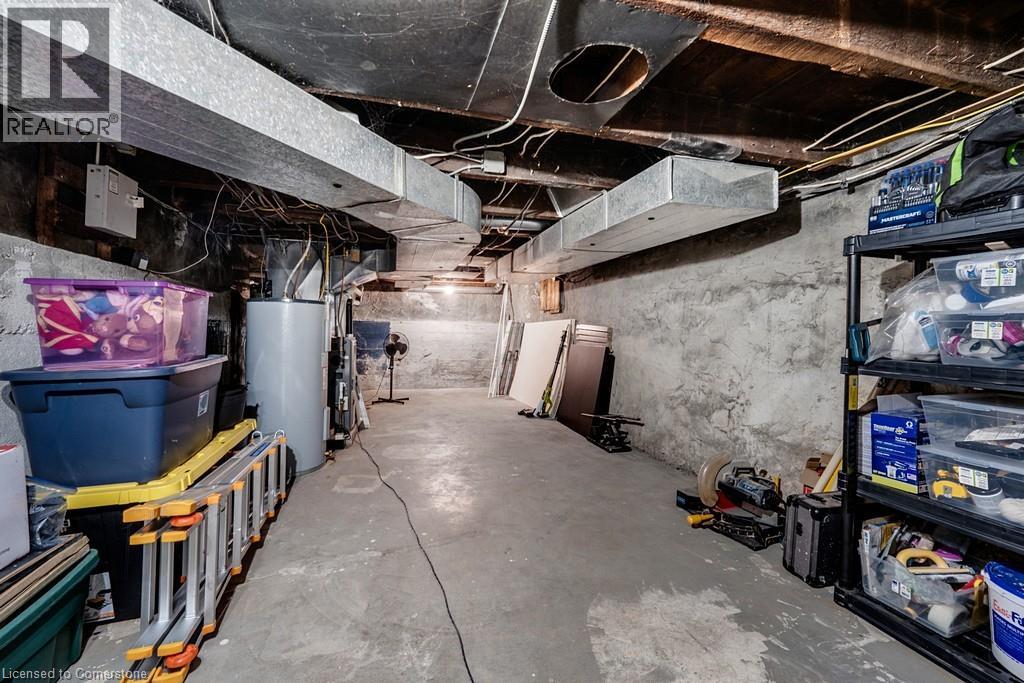 Photo 13 of 146 Westminster Drive S, Cambridge ON
